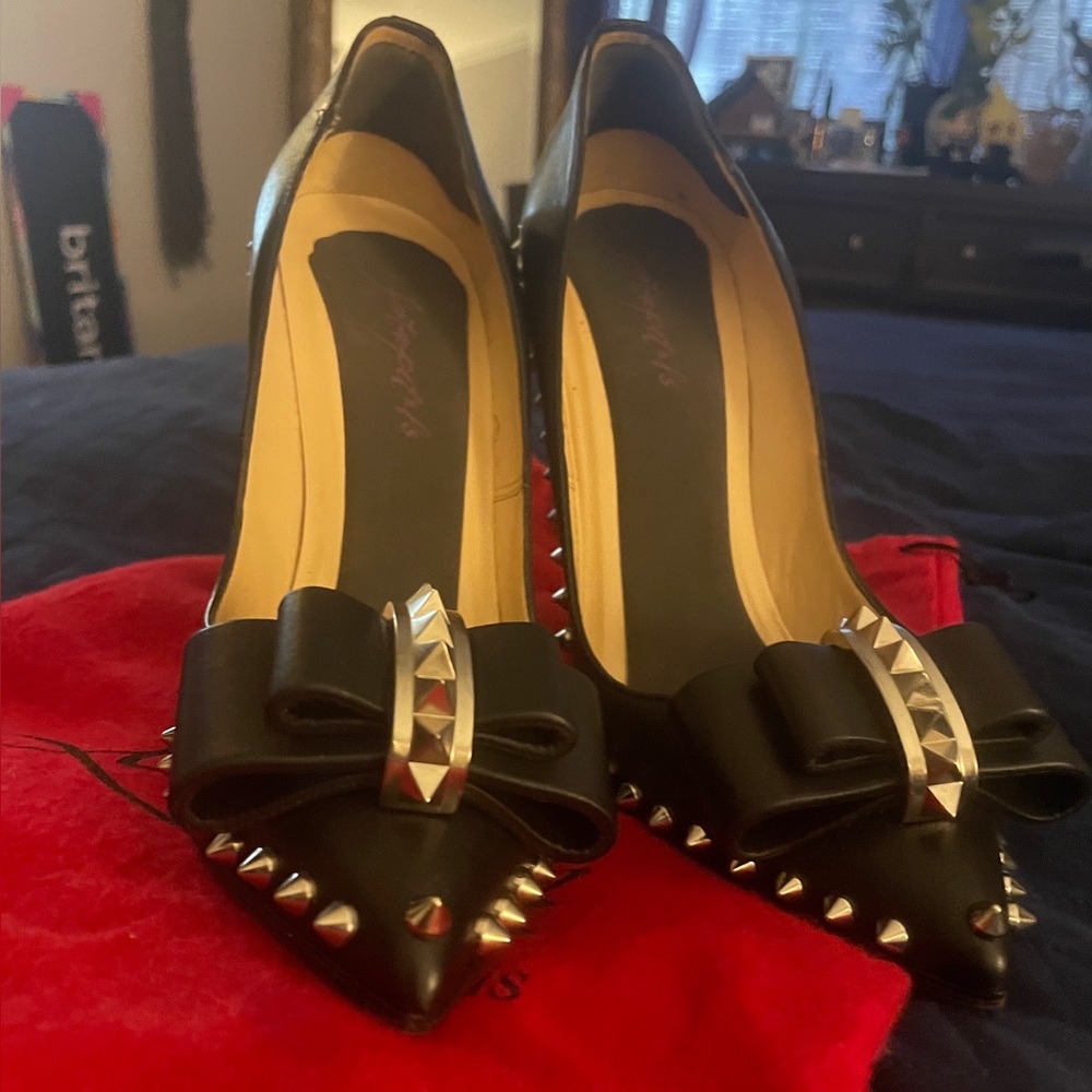 Louboutin Lucifer Bow Spike Heels EU 38